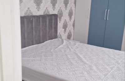 Alquiler de nuevo y cómodo apartamento, 80 m², Batumi, Georgia