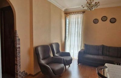 Alquiler de luminoso y amplio dúplex, Batumi, Georgia