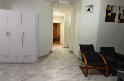 Alquiler de amplio apartamento amueblado, 95 m², Batumi, Georgia
