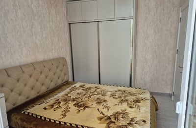 Komfortable, möblierte Wohnung zur Miete, 45 м², Batumi, Georgien