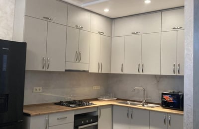 Location d’un appartement neuf et moderne, 75 м², Batouми, Géоргие