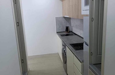 Alquiler de moderno apartamento amueblado con vista panorámica, 70 m², Batumi, Georgia