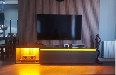 Alquiler de luminoso y amplio apartamento, 90 m², Batumi, Georgia