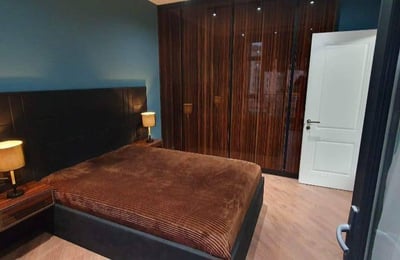 Alquiler de luminoso y amplio apartamento, 90 m², Batumi, Georgia