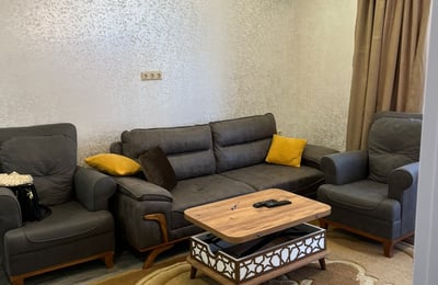 Alquiler de luminoso apartamento con 2 dormitorios, 65 m², Batumi, Georgia