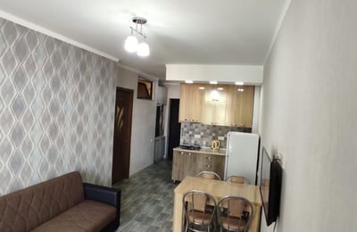 Location d’un appartement confortable et meublé, 45 м², Batouми, Géоргие