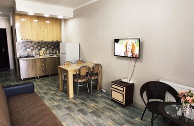 Location d’un appartement confortable et meublé, 45 м², Batouми, Géоргие