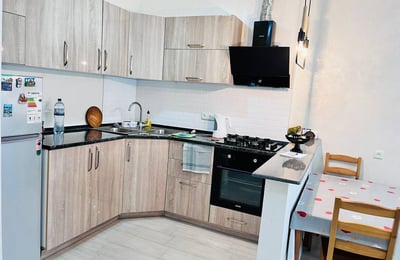 Location d'un appartement lumineux et meublé, 55 m², Batoumi, Géorgie