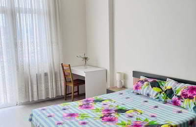 Location d'un appartement lumineux et meublé, 55 m², Batoumi, Géorgie