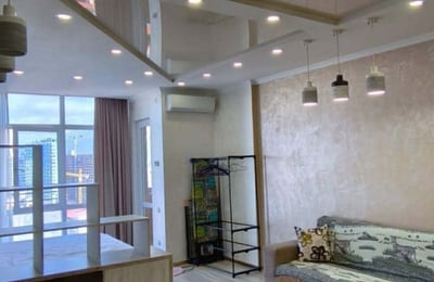 Location d'un studio ensoleillé et spacieux avec vue sur la montagne, 43 m², Batoumi, Géorgie