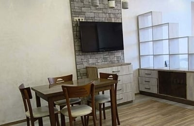 Location d'un studio ensoleillé et spacieux avec vue sur la montagne, 43 m², Batoumi, Géorgie