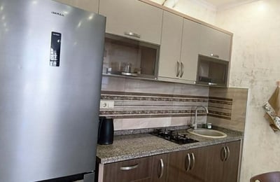 Location d'un studio ensoleillé et spacieux avec vue sur la montagne, 43 m², Batoumi, Géorgie