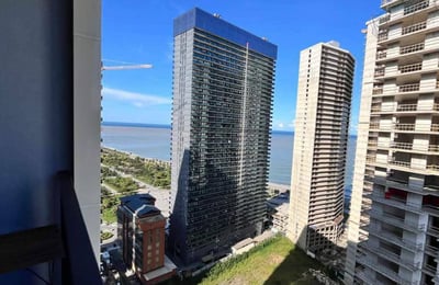 Alquiler de estudio cómodo en Komuna Tower, Batumi, Georgia