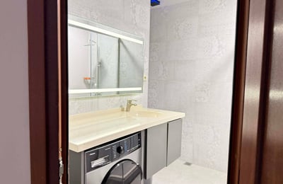 Bright and spacious 110 m² apartment for rent, Batumi, Georgia