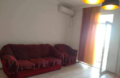 Alquiler de un apartamento cómodo y amueblado en Batumi, Georgia