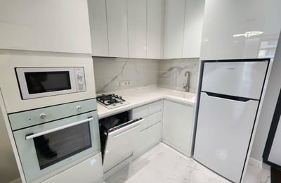 Alquiler de un apartamento moderno y amueblado de 50 m² en Batumi, Georgia