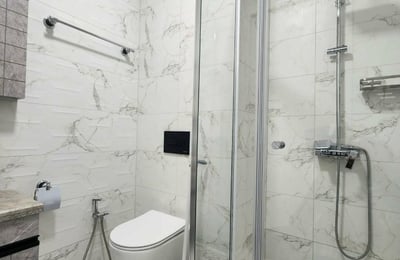 Alquiler de un apartamento moderno y amueblado de 50 m² en Batumi, Georgia