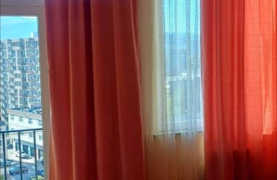 Mieten Sie eine gemütliche, möblierte 70 m² Wohnung in Batumi, Georgien