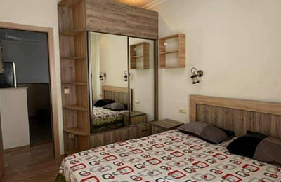 Аренда просторной, меблированной квартиры с двумя светлыми спальнями, 85 м², Батуми, Грузия