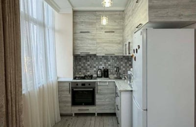 Geräumige möblierte Wohnung mit Berg- und Stadtblick mieten, 60 m², Batumi, Georgien