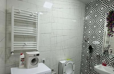 Geräumige möblierte Wohnung mit Berg- und Stadtblick mieten, 60 m², Batumi, Georgien