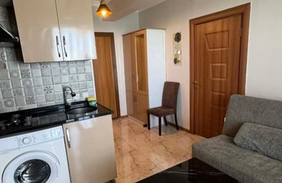 Cozy furnished apartment for rent with direct sea view, 45 m², Batumi, Georgia