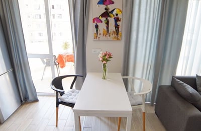 Location d'un appartement cosy et spacieux avec balcon, 90 m², Batoumi, Géorgie