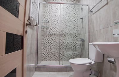 Location d'un appartement cosy et spacieux avec balcon, 90 m², Batoumi, Géorgie