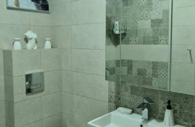 Location d'un appartement cosy et bien meublé, 75 m², Vieux Batoumi, Batoumi, Géorgie