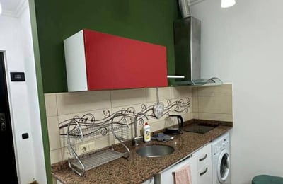 Location d'un studio cosy et compact, 30 m², Batoumi, Géorgie