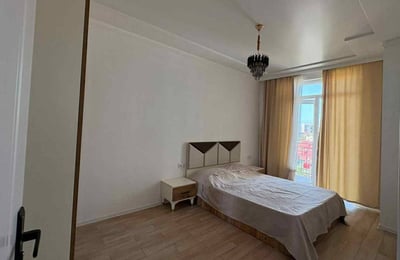 Location d'un appartement lumineux et spacieux, 72 m², Batoumi, Géorgie