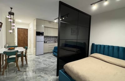 Alquiler de estudio elegante con vista al estadio, 40 m², Batumi, Georgia