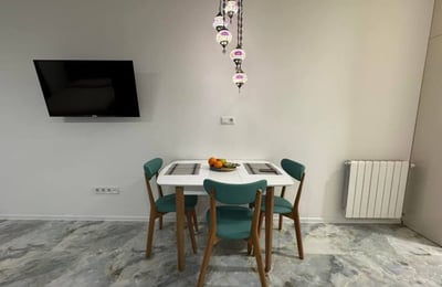 Alquiler de estudio elegante con vista al estadio, 40 m², Batumi, Georgia