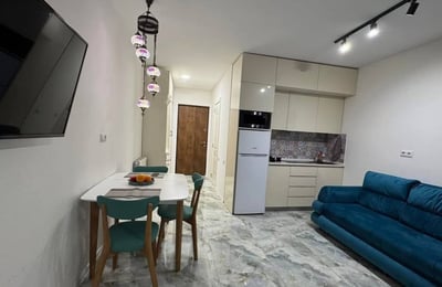 Alquiler de estudio elegante con vista al estadio, 40 m², Batumi, Georgia