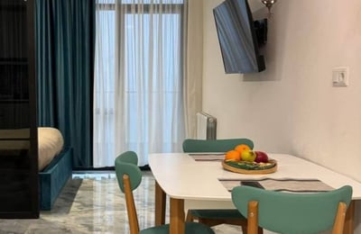 Alquiler de estudio elegante con vista al estadio, 40 m², Batumi, Georgia