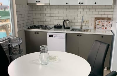 Vermietung einer hellen, komfortablen Wohnung, 60 m², Batumi, Georgien