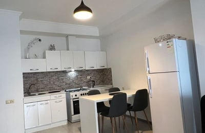 Location d'un appartement confortable, lumineux, 60 m², Batumi, Géorgie