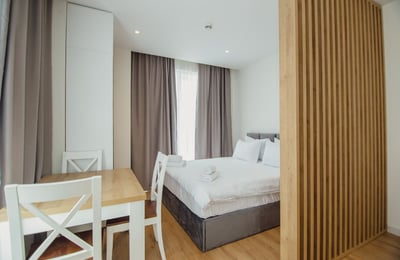 Location d'un studio confortable, lumineux avec vue sur la mer, Batumi, Géorgie