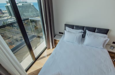 Location d'un studio confortable, lumineux avec vue sur la mer, Batumi, Géorgie