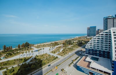 Location d'un studio confortable, lumineux avec vue sur la mer, Batumi, Géorgie