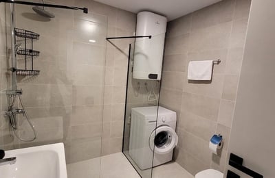 Gemütliche, stilvolle Wohnung mieten mit Meerblick, Batumi, Georgien