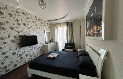 Alquiler de apartamento dúplex luminoso y amplio, 105 m², Batumi, Georgia