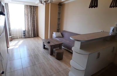 Аренда светлой квартиры близко к морю, Батуми, Грузия