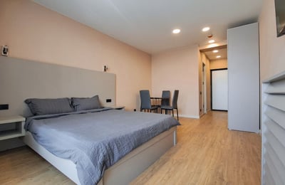 Location d'un studio moderne avec vue sur la ville, Calligraphy Towers, Batoumi, Géorgie