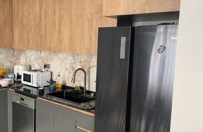 Vermietung eines geräumigen, komfortablen Hauses mit Hof, 200 m², Batumi, Georgien