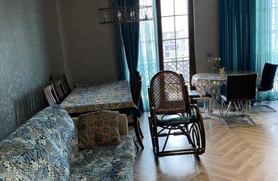 Vermietung einer geräumigen Wohnung, 90 m², Alt-Batumi, Batumi, Georgien