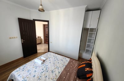 Vermietung einer hellen, komfortablen Wohnung, 60 m², Batumi, Georgien