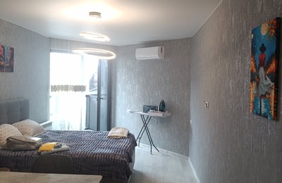 Location d'un studio neuf, 35 m², Blue Sky Tower, Batoumi, Géorgie
