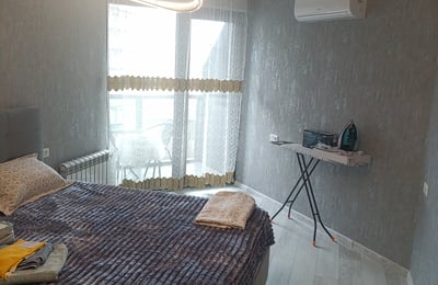 Location d'un studio neuf, 35 m², Blue Sky Tower, Batoumi, Géorgie