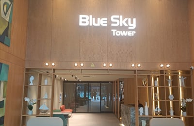 Location d'un studio neuf, 35 m², Blue Sky Tower, Batoumi, Géorgie